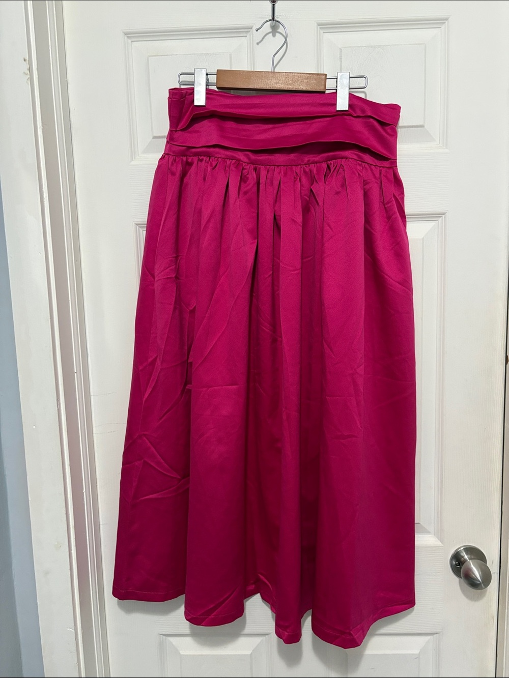 NWT Beulah Women's Fuchsia Maxi Skirt